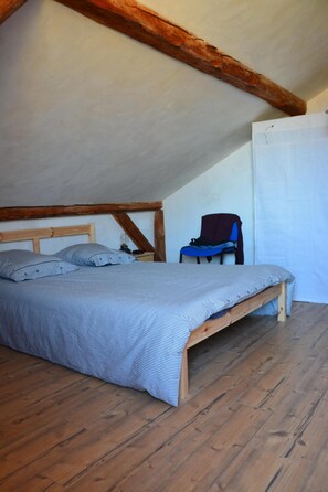3 Schlafzimmer, Bügeleisen/Bügelbrett, Bettwäsche