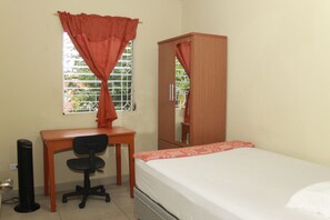 3 dormitorios, tabla de planchar con plancha, wifi y ropa de cama