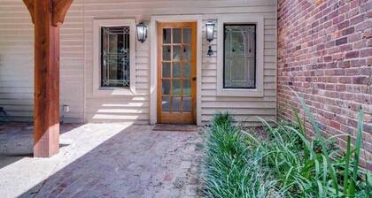 Elegant 5 BR East Memphis Home