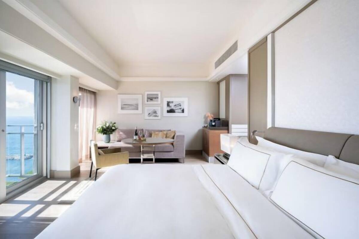 Cots/infant beds