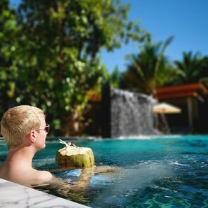 Outdoor pool, open 7 AM to 9 AM, pool loungers - Grandfather Khao Lak Resort (Takua Pa)