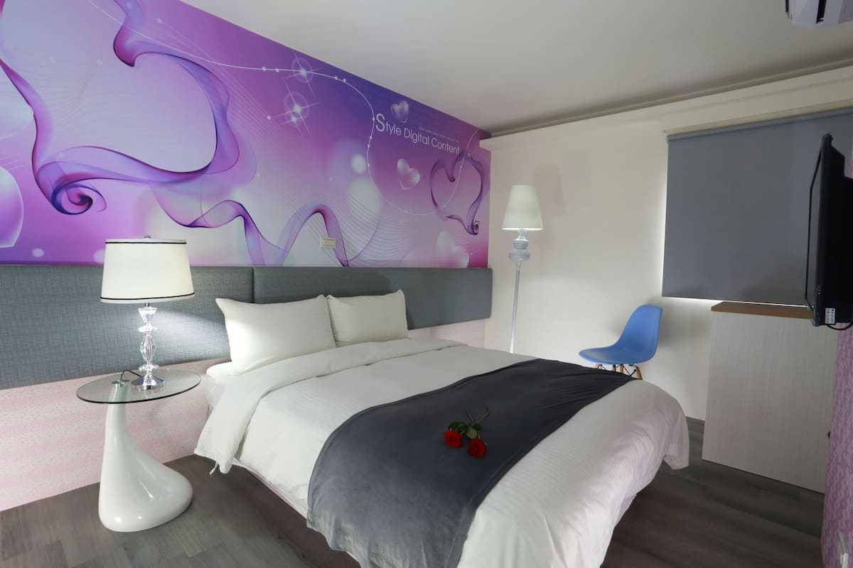 economy double room, 1 double bed, non smoking | 1 bedroom, down duvets, blackout curtains, free wifi