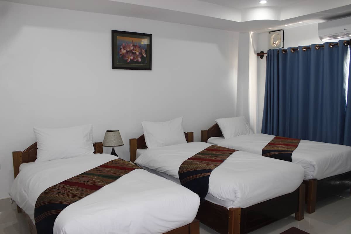 Chambre Triple Standard | 1 chambre, Wi-Fi gratuit, draps fournis