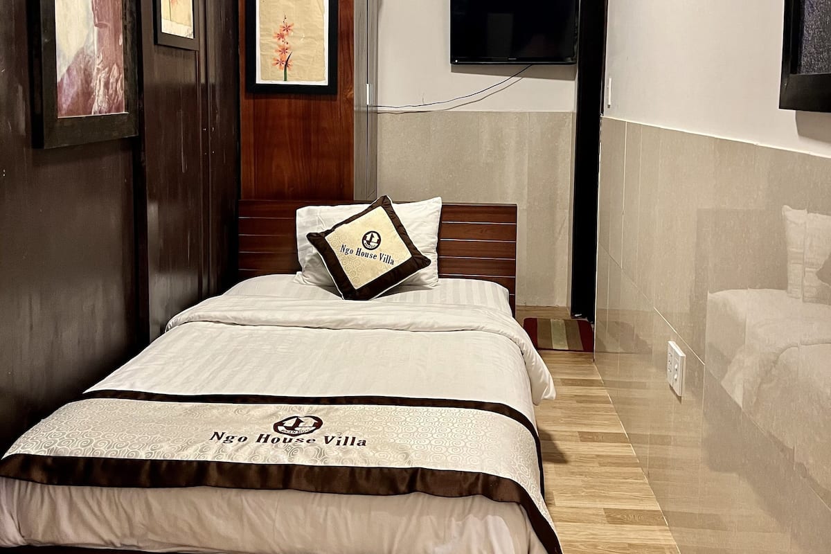 Standard Room | Minibar, in-room safe, desk, free WiFi