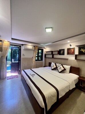 Minibar, caja de seguridad en la habitación, escritorio y wifi gratis