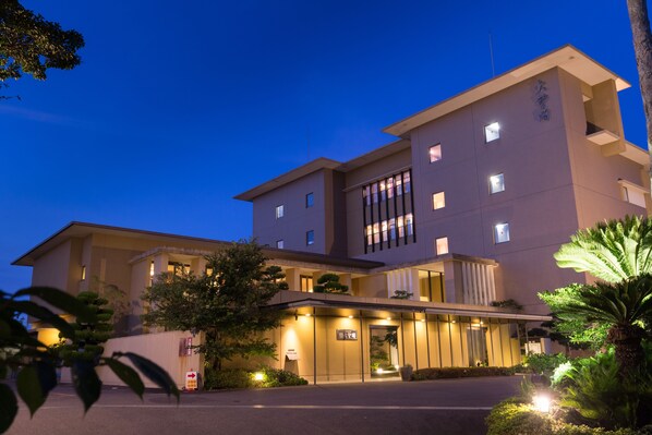 Front of property - evening/night