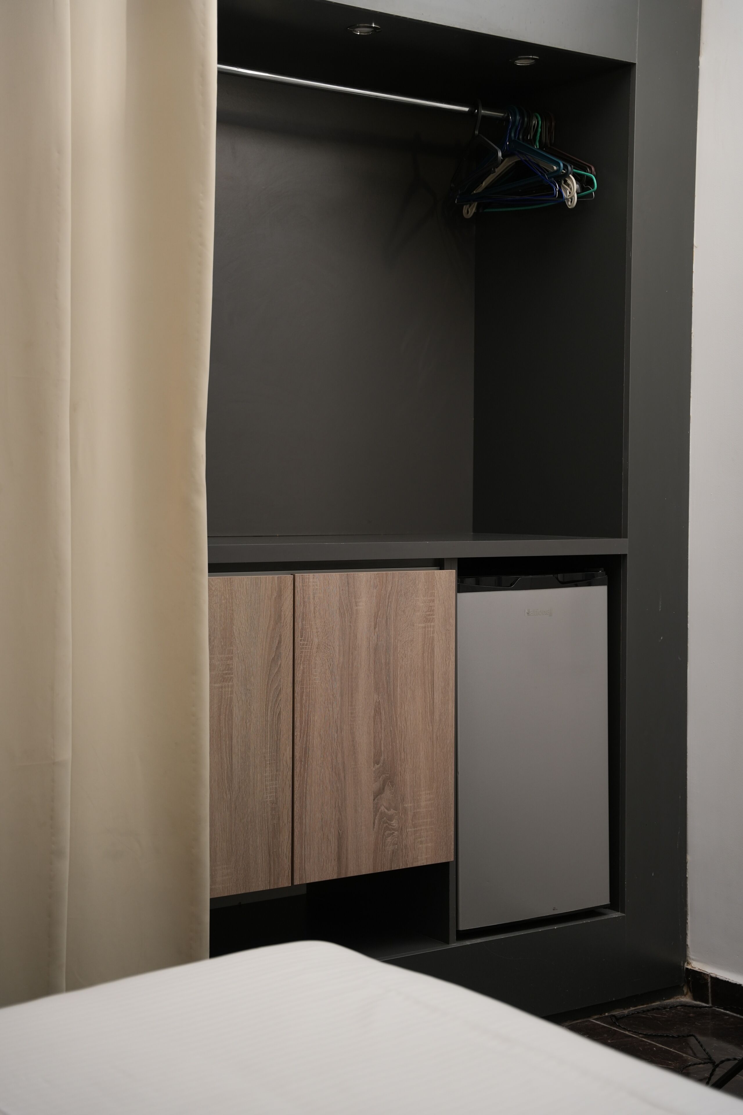 room, 1 queen bed | egyptian cotton sheets, premium bedding, minibar, in-room safe