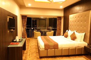 Super Deluxe Rooms | 1 bedroom, iron/ironing board, bed sheets