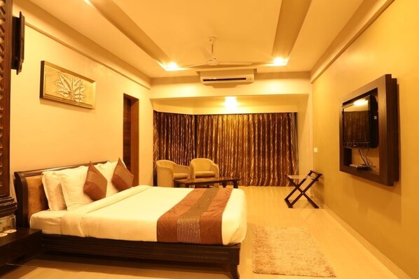 Super Deluxe Rooms | 1 bedroom, iron/ironing board, bed sheets