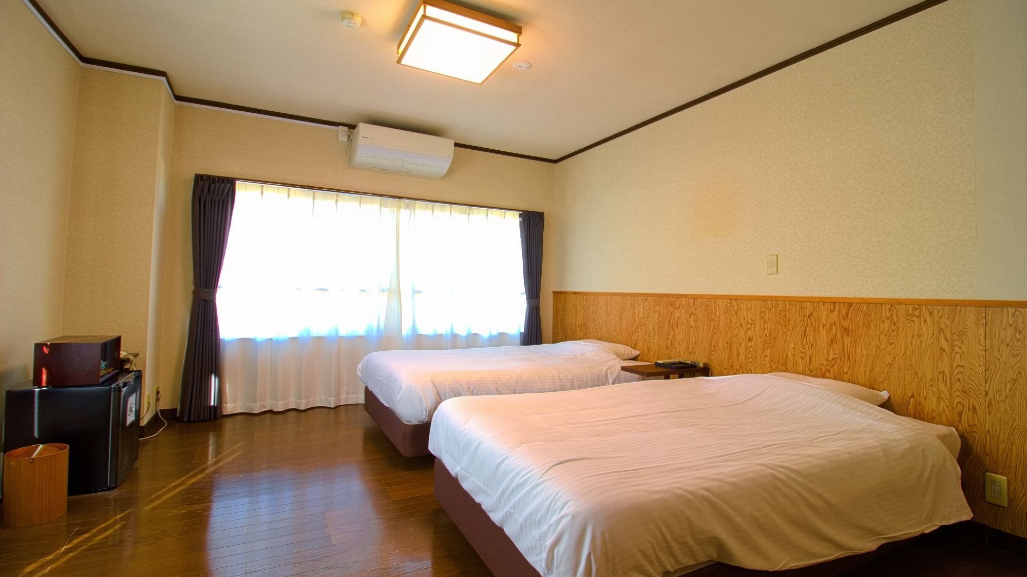 In-room safe, iron/ironing board (on request), free WiFi, bed sheets