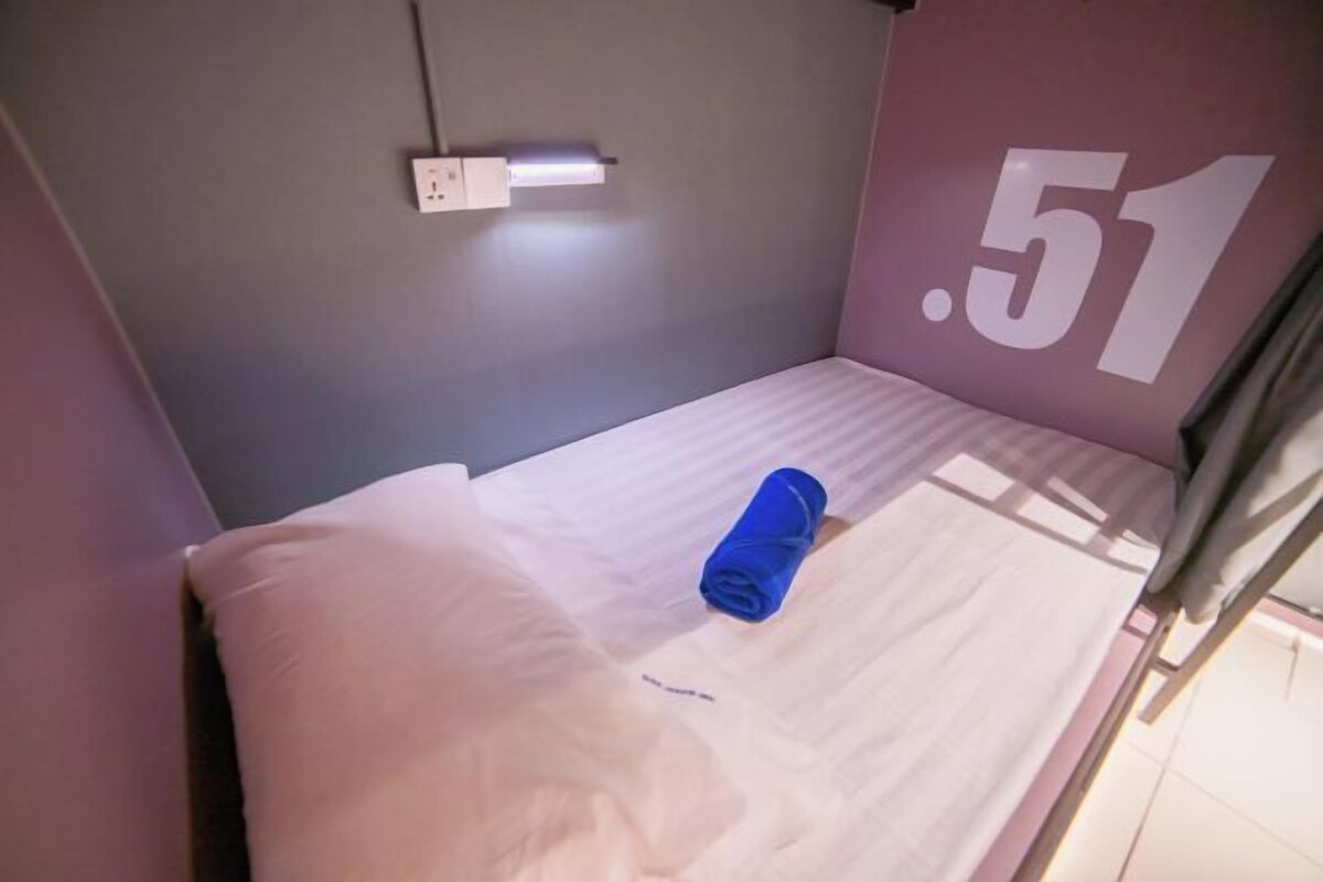 Blackout curtains, free WiFi, bed sheets