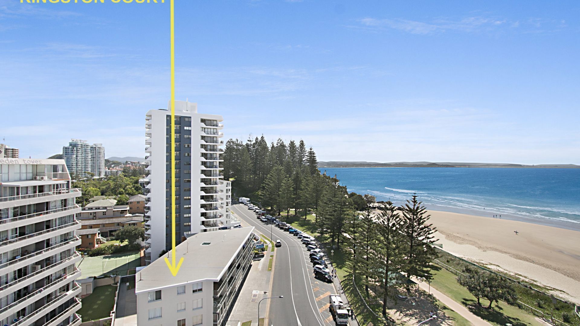 Kingston Court Unit 11 Right on the beach in Rainbow Bay Coolangatta — image 2