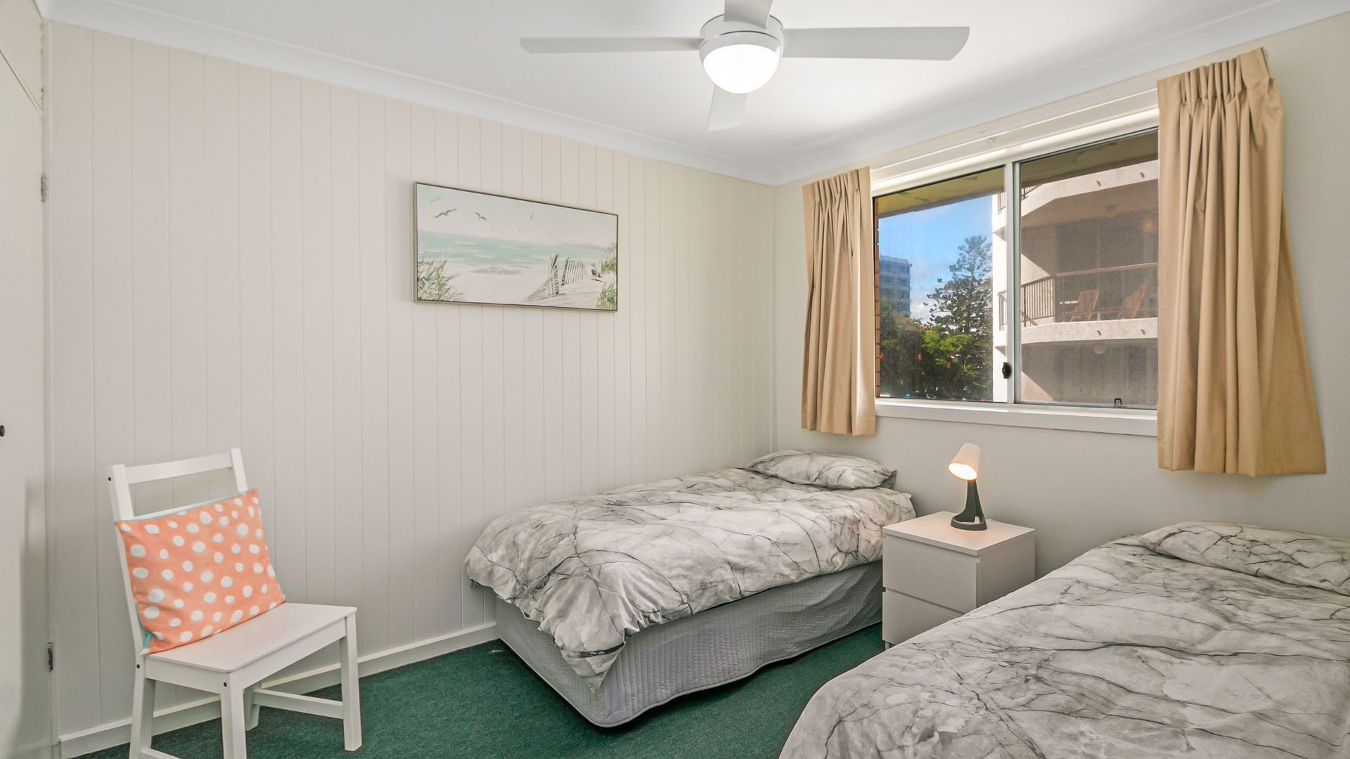 Como Unit 6 Good value 2 bedroom unit close to Rainbow Bay Beach — image 9