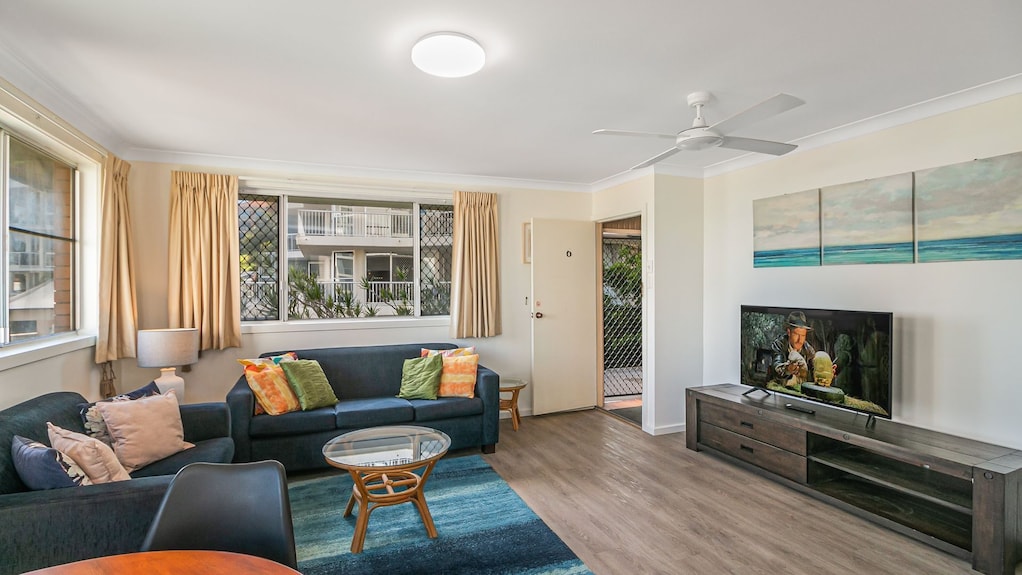 Como Unit 6 Good Value 2 Bedroom Unit Close To Rainbow Bay Beach - Coolangatta