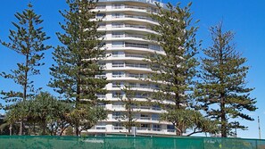 Exterior - Rainbow Place Unit 43- Right on the beach in Rainbow Bay Coolangatta (Coolangatta)