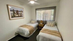 2 Schlafzimmer, Bügeleisen/Bügelbrett, Internetzugang