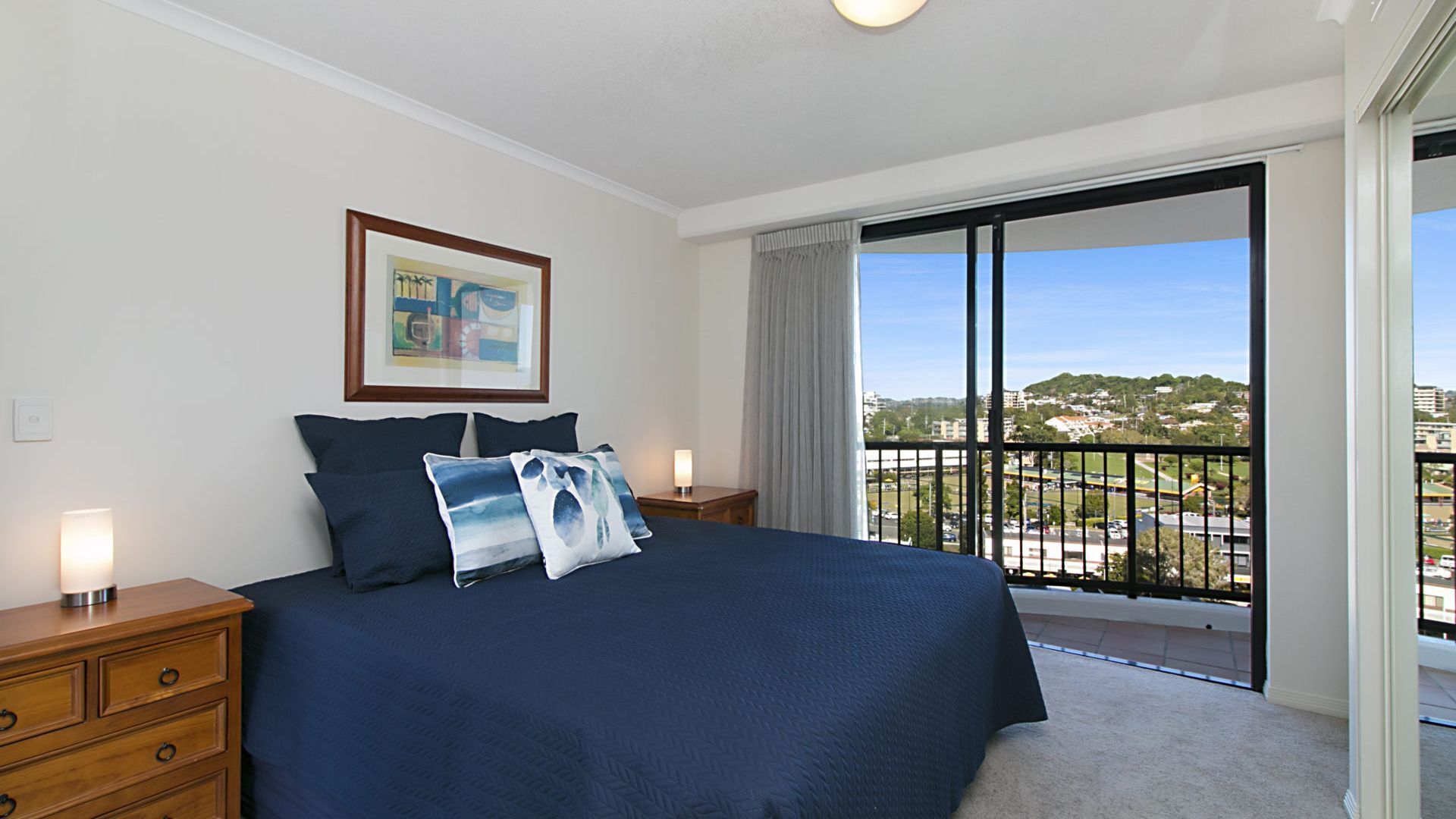 Calypso Tower Unit 807 Three bedroom beachfront apartment in central Coolangatta — image 14