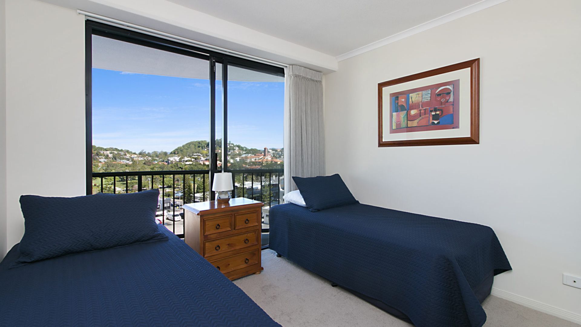 Calypso Tower Unit 807 Three bedroom beachfront apartment in central Coolangatta — image 13