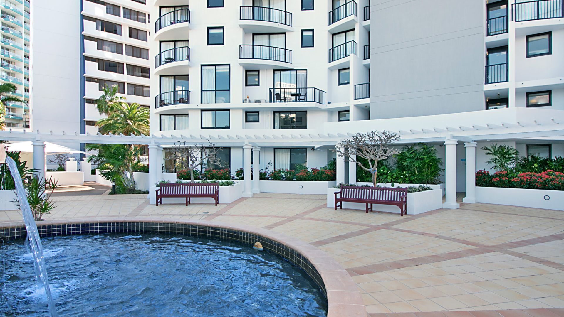 Calypso Tower Unit 807 Three bedroom beachfront apartment in central Coolangatta — image 7