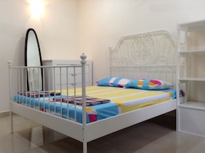 Double room (attached private bathroom)