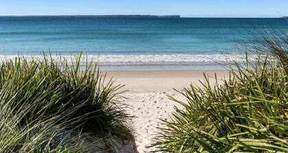 Beachfront unit - Belle Escapes Jervis Bay