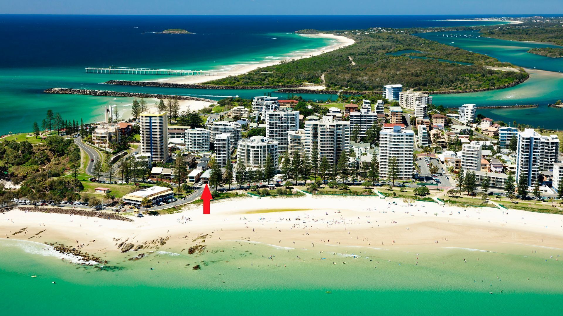 Pacific View Unit 3 Balcony with ocean views on the Beachfront in Rainbow Bay Coolangatta — image 15