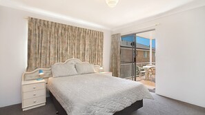 2 bedrooms, iron/ironing board