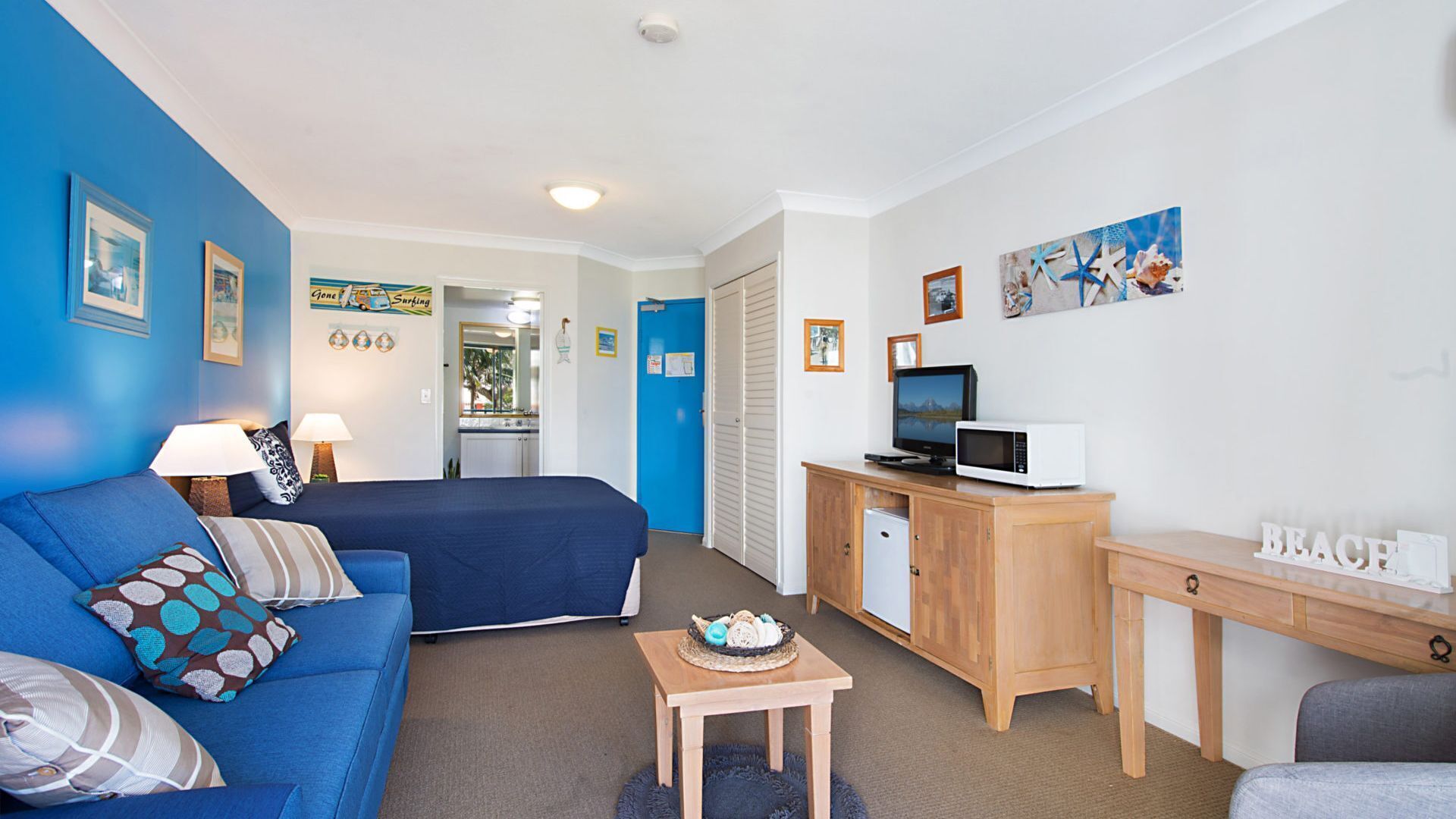 Calypso Plaza Resort Units 215 & 217 Combined 2 bedroom apartment in central Coolangatta — image 11