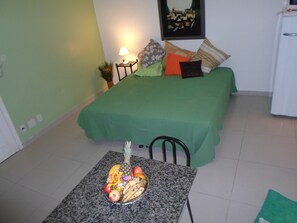 1 bedroom, in-room safe, iron/ironing board, travel cot - Studio Lily2 - Coração do Rio (Laranjeiras)