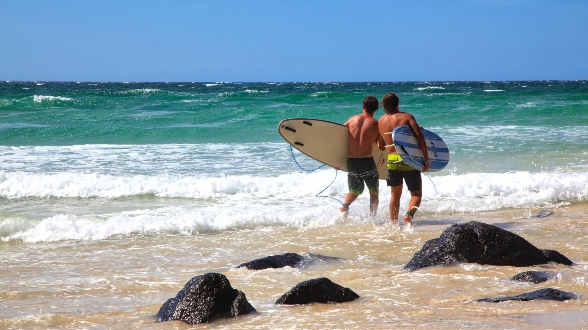 Calypso Plaza Resort Unit 417 Two bedroom unit in resort style complex central Coolangatta — image 19