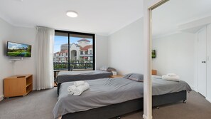 2 chambres, fer et planche à repasser, accès à Internet, literie fournie