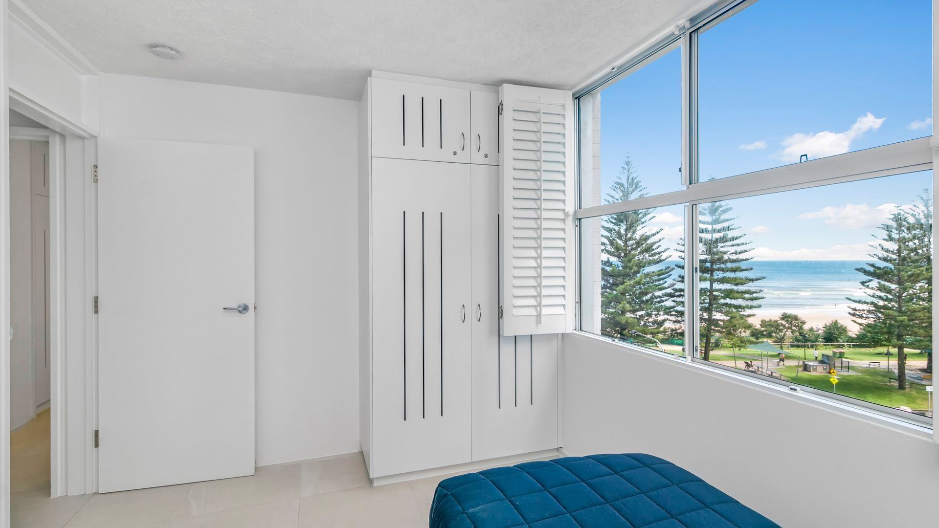 Rainbow Pacific Unit 14- Ocean Views overlooking Rainbow Bay in Coolangatta with Wi-Fi Inc. — image 11