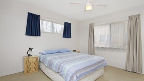 2 bedrooms, iron/ironing board, Internet