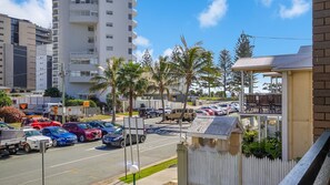Property grounds - Maybury Unit 1 Only 70 Metres walk to Rainbow Bay beach, Coolangatta with Wi-Fi included. (Coolangatta)