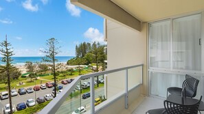 Property grounds - Kooringal Unit 15 Great location right on Greenmount Beach with ocean views (Coolangatta)