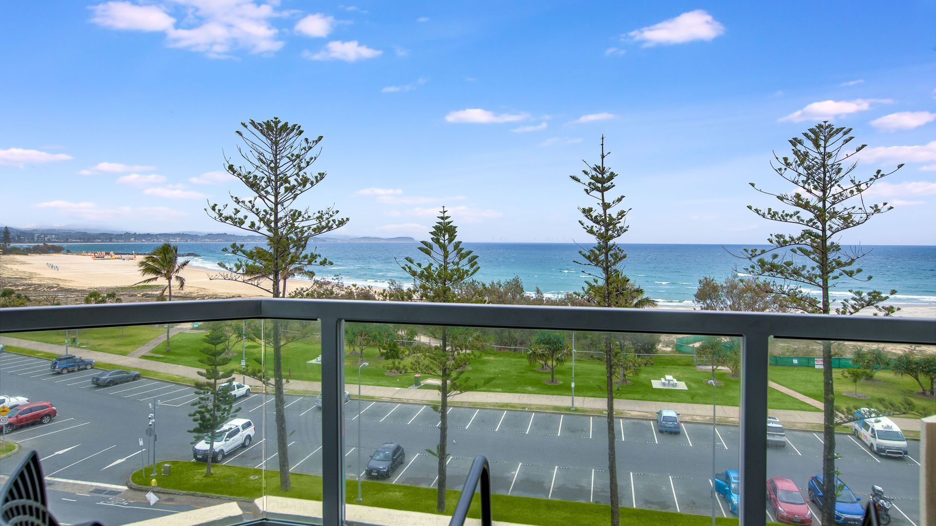 Kooringal Unit 15 Great location right on Greenmount Beach with ocean views — image 6