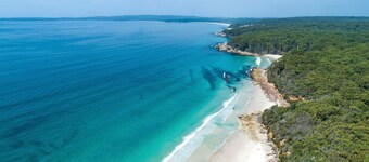 Aquarius Beach Stay!