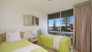 2 chambres, fer et planche à repasser, accès à Internet