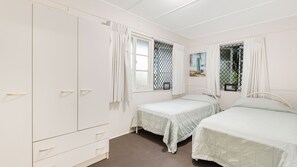 2 bedrooms, iron/ironing board