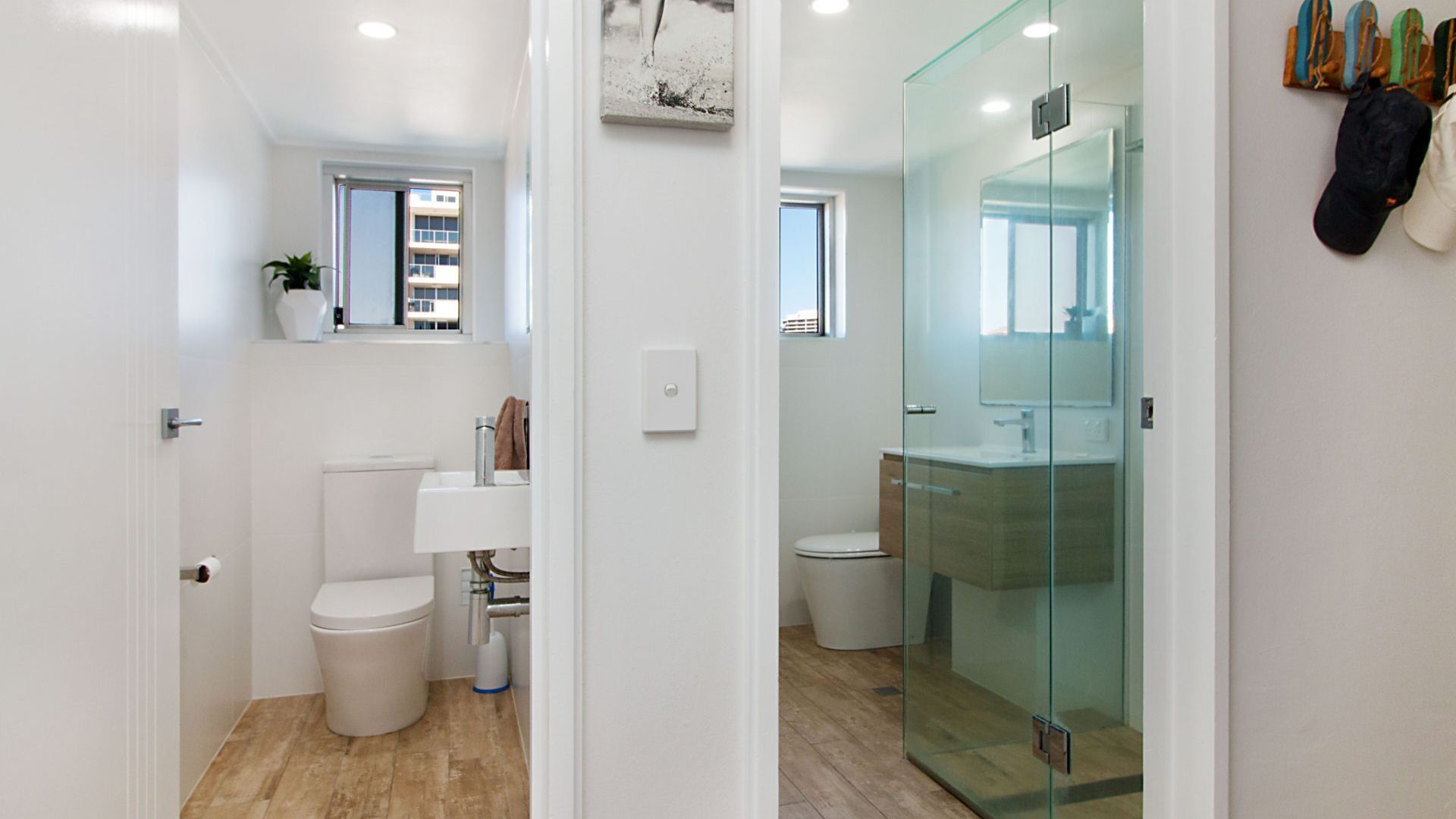 Rainbow Pacific Unit 9- Stunning views over Rainbow Bay and Snapper Rocks. Swimming Pool. Wi-Fi — image 16