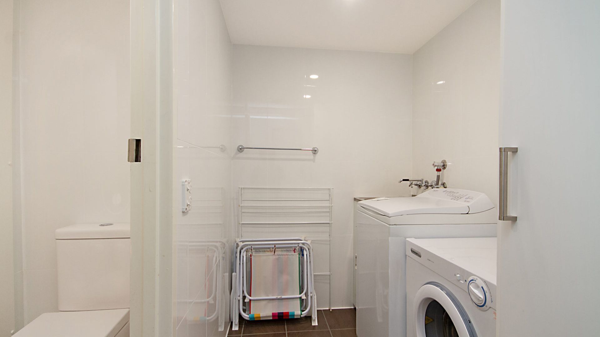 Kooringal Unit 16 Located right on Greenmount beach with ocean views — image 12