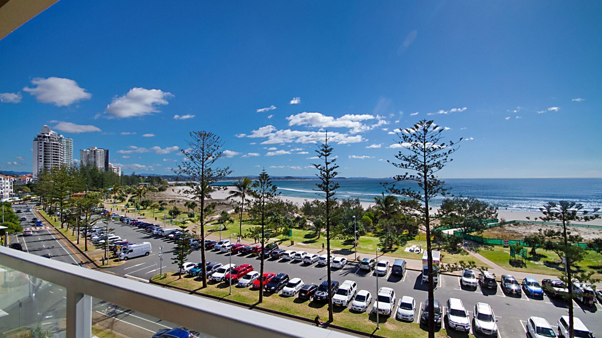 Kooringal Unit 16 Located right on Greenmount beach with ocean views — image 5