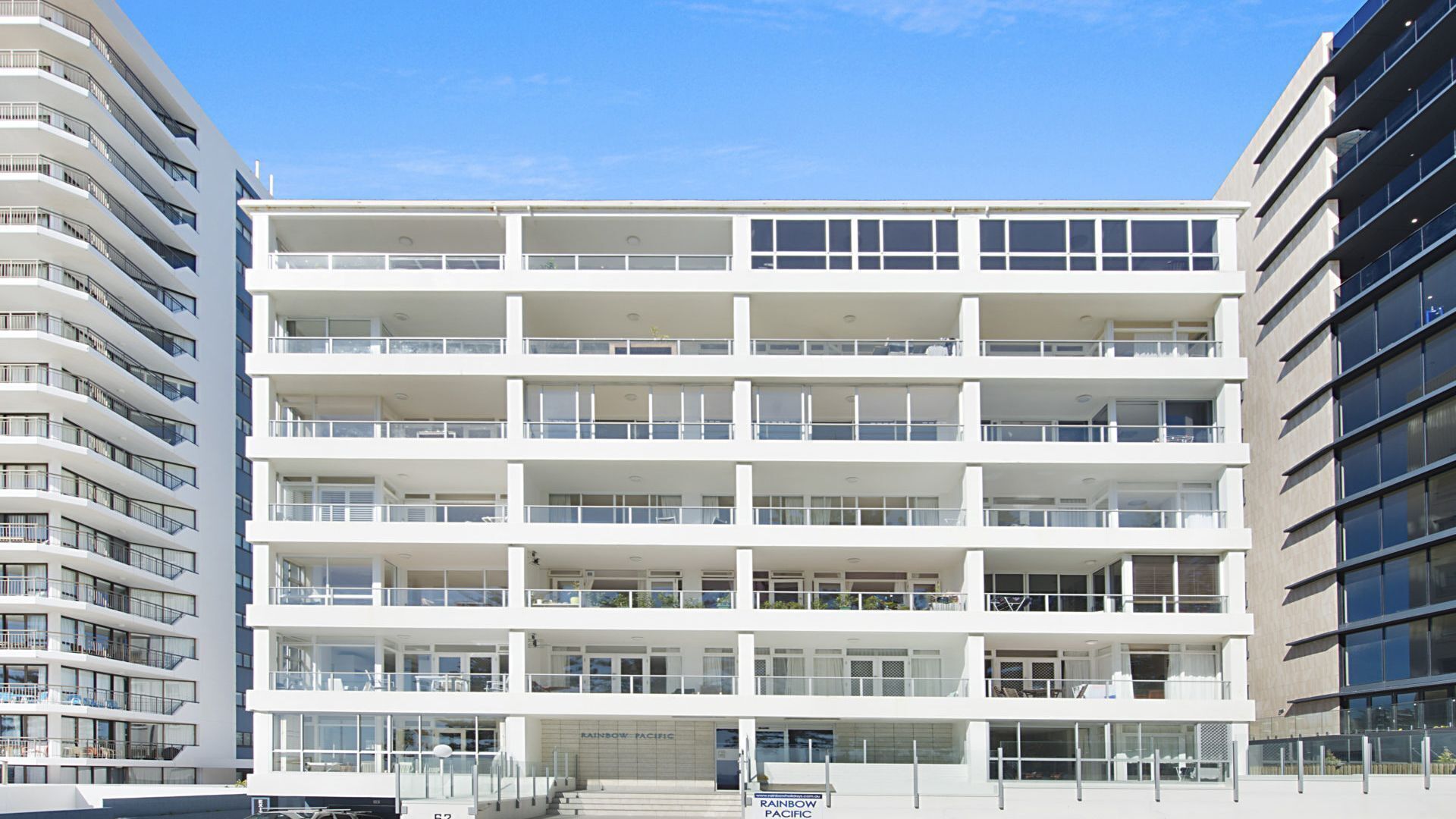 Rainbow Pacific Unit 15 - Beachfront unit a great spot for a family beach holiday with Wi-Fi Inc. — image 20