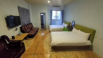 Comfort Quadruple Room, 2 Double Beds, Non Smoking | Bathroom | Shower, free toiletries, hair dryer, slippers