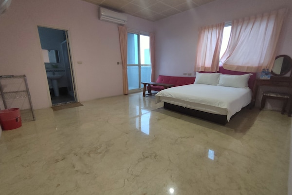 Comfort Double Room, 1 Katil Kelamin (Double), Non Smoking | Langsir/tirai gelap terus, Wi-fi percuma, cadar katil