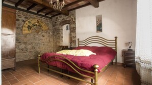 2 bedrooms, internet, bed sheets - Rustic Tuscan style apartment (Provincia di Grosseto)