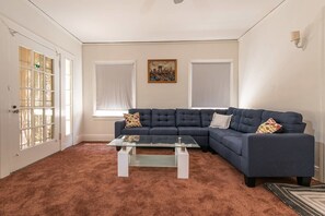 TV - Cozy&charming Gem 2bd l Ktown/hollywood (Los Angeles)