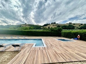 Seasonal outdoor pool - Borgo Malvasia- La Quercia (Sasso Marconi)