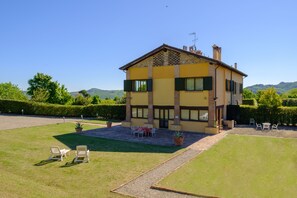 Exterior - La Quercia - BolognaRooms (Sasso Marconi)