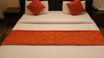 Deluxe Duplex, 1 Twin Bed, Non Smoking | In-room safe, rollaway beds, free WiFi